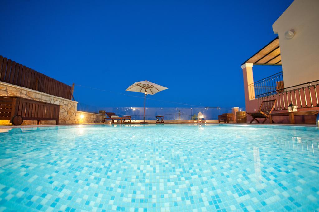 Villa Artemis Barbati Bagian luar foto