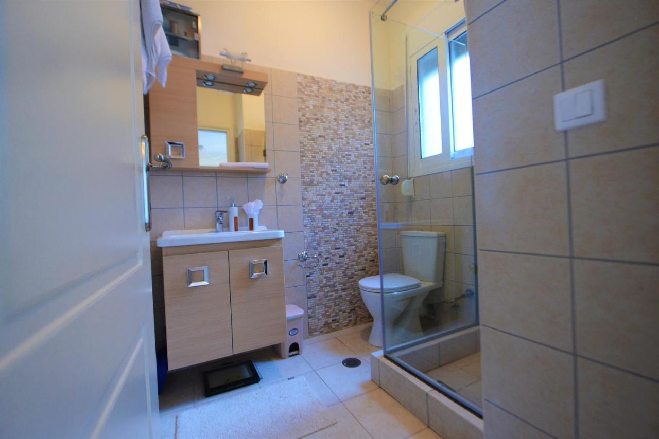 Villa Artemis Barbati Bagian luar foto
