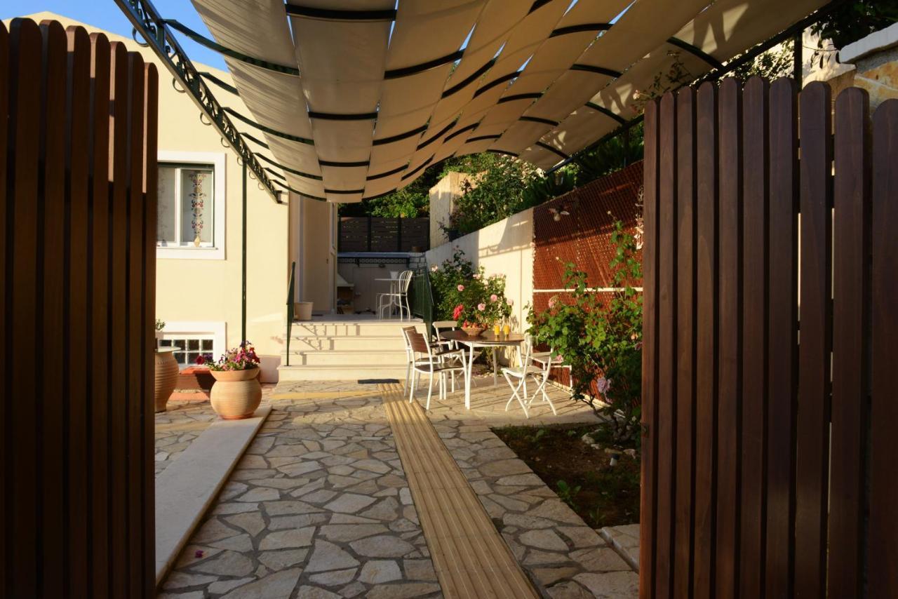 Villa Artemis Barbati Bagian luar foto
